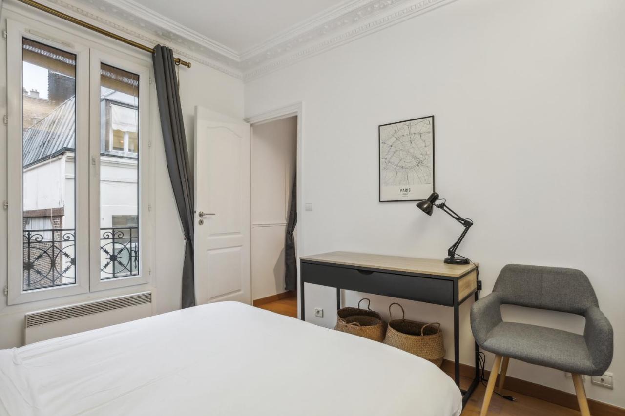 Superbe 2 Pieces Au Coeur Du Xvieme Bed and Breakfast Paris Exteriör bild