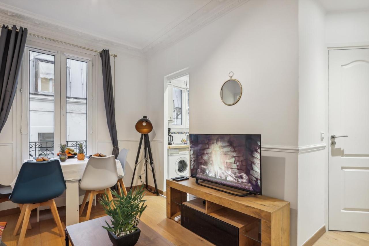 Superbe 2 Pieces Au Coeur Du Xvieme Bed and Breakfast Paris Exteriör bild