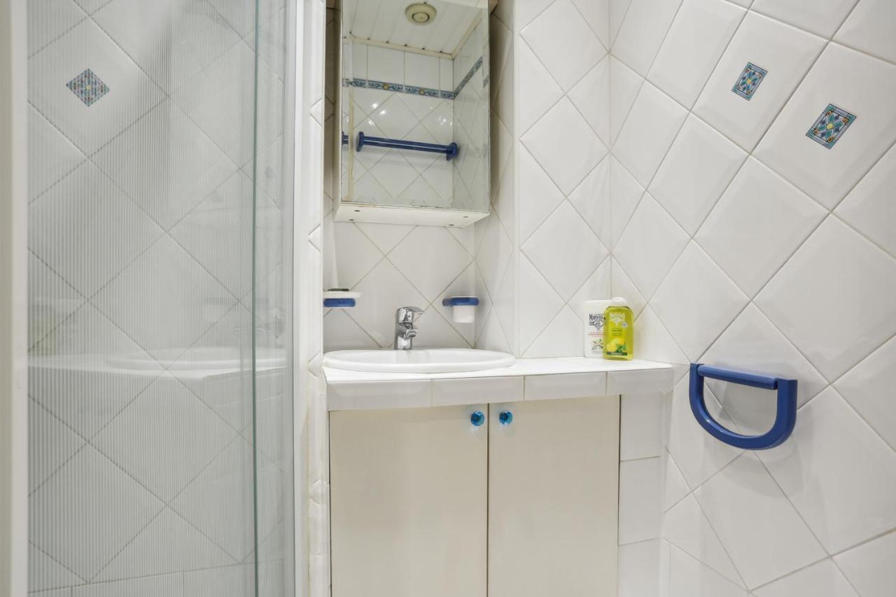 Superbe 2 Pieces Au Coeur Du Xvieme Bed and Breakfast Paris Exteriör bild